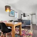 Holiday home 3 Bedroom Cozy In *