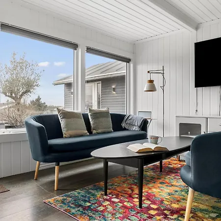 3 Bedroom Cozy In Semesterbostad Hjørring