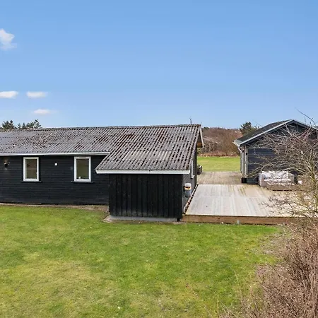 3 Bedroom Cozy In * Hjørring