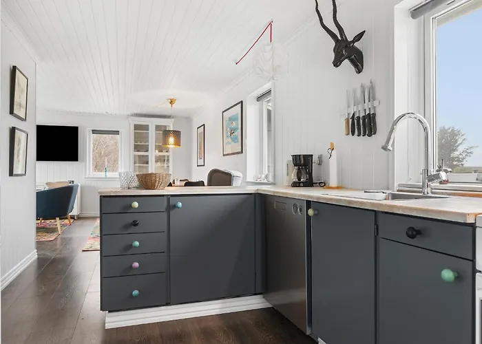 3 Bedroom Cozy In Σπίτι διακοπών *