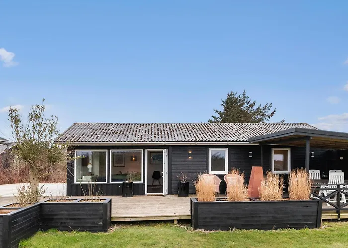 3 Bedroom Cozy In * Hjørring